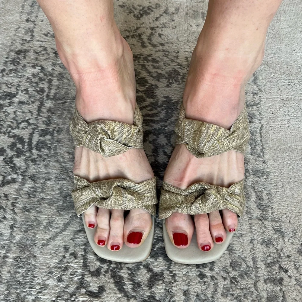 Kansas Heels - Picture 1 of 5